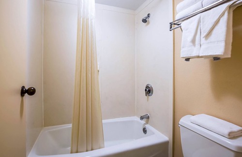 Dillon Hotel | Quality Inn & Suites