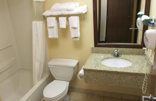 Winder Hotel | Quality Inn