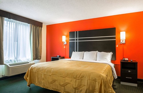 Forest Park Hotel | Quality Suites Atlanta Airport East