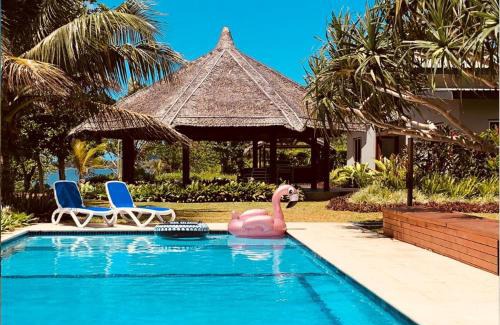 Mele Casa | Qualius Lodge - Port Vila's WOW Factor! Huge 5 Bedroom, 3 Bath Seaside Paradise