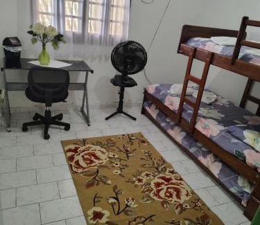 Pitimbu Casa | Quarto com 3 camas