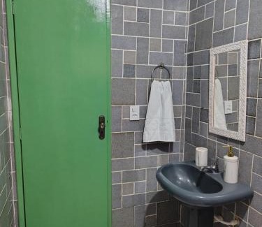 Pitimbu Casa | Quarto com 3 camas