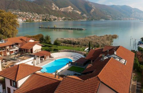 Paratico Apartamento | QUARZO BLU - access to lake and pool