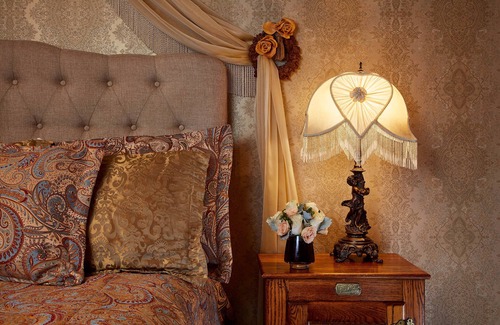 Lower Pacific Heights Hotel | Queen Anne Hotel