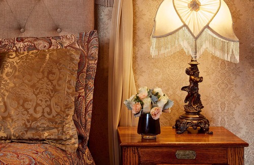 Lower Pacific Heights Hotel | Queen Anne Hotel