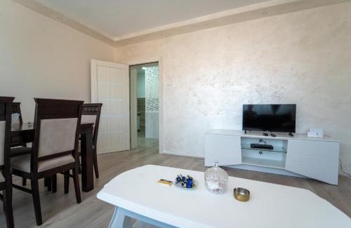 Uzice Apartamento | Queen