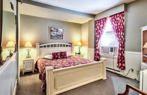 Stratford Hotel | Queen's Inn at Stratford