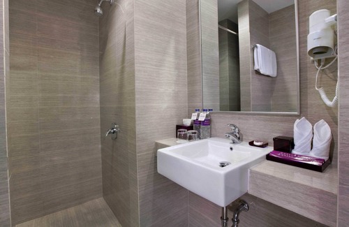 Balikpapan Hotel | Quest Hotel Balikpapan by ASTON