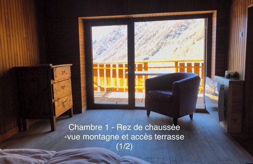 Abries Chalet De Esquí | Queyrassian chalet at the foot of the slopes and at the start of hiking trails