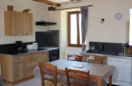 Champagny-sous-Uxelles Cabaña | Casa rural tranquila de 3 * para 4, Cluny, Tournus, Taizé, Cormatin, vía verde