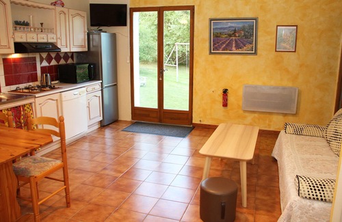 Banon Casa | Casa tranquila y cómoda provenzal con piscina y amplio jardín abierto