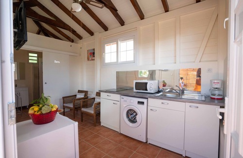 Ducos Casa | QUIET BUNGALOW JARDIN WIFI CERCA DEL AEROPUERTO