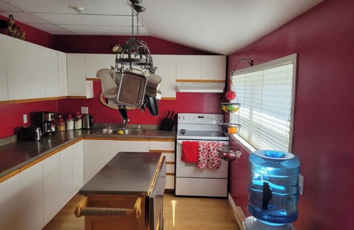 Dunsford Cabaña | Quiet by the lake, Cozy cottage w/hot tub and fire pit