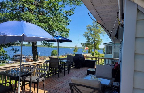 Dunsford Cabaña | Quiet by the lake, Cozy cottage w/hot tub and fire pit