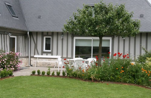 Jumieges Cabaña | Casa tranquila en el corazón de los bucles del Sena con vistas al Sena.