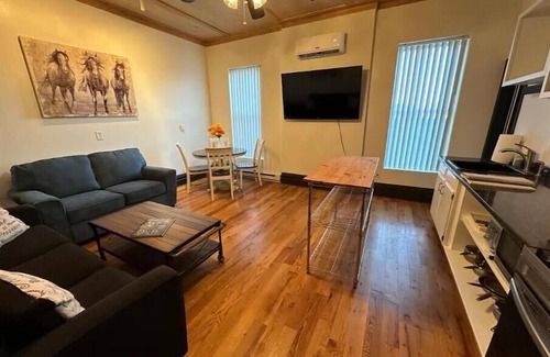 Northside District Apartamento | Quiet, gated oasis near downtown Lexington