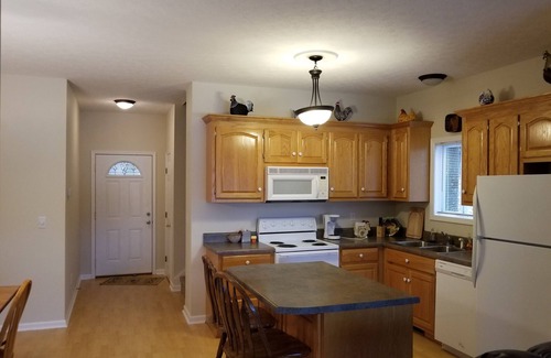 Athens Casa | Quiet Lake Front Home en Sugar Creek / Elk River