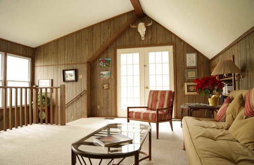 Greensboro Casa | Tranquila casa de carruajes pacífica enclavada en el campo rural de Alabama.