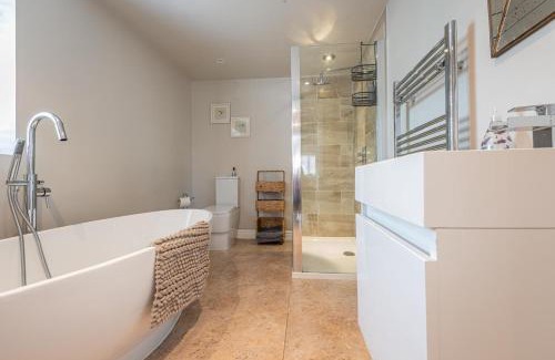 Cotebrook Casa | Quiet Self contained Cottage near Delamere Forest