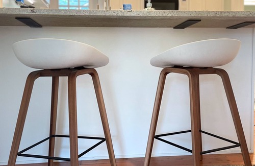 Seaview Casa | Quiet West Seattle Bungalow w/fenced in yard - 5 mins walk to beach!