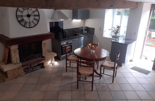 Azerables Casa | QUIETLY SITUATED VACATION HOME