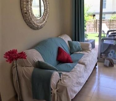 Llanca Apartamento | résidence avec piscine face à la mer, 1ère ligne