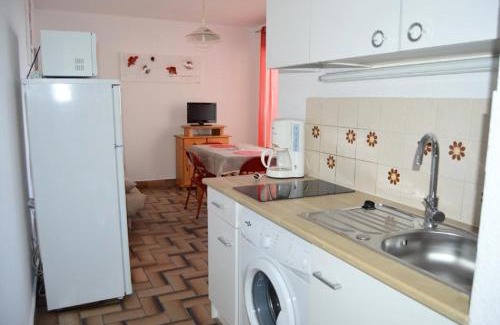 Port Leucate Apartamento | Résidence Les Cyclades - STUDIO 4 PERSONNES 4 couchages PORT LEUCATE. Réf: 2CYC 38A MAE-4884