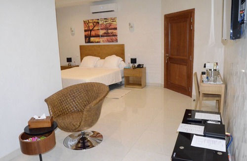 Gamboma Hotel | Résidence N'Keni