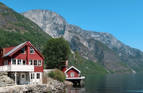 Synes Casa | Rødhette by Interhome