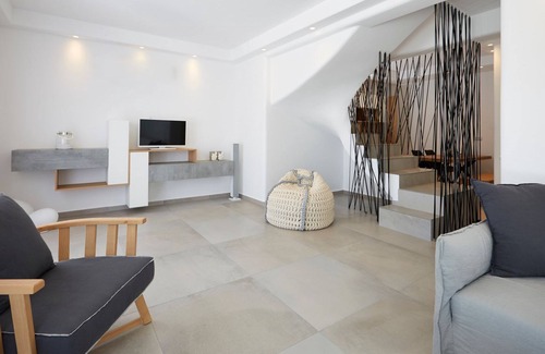 Exo Gialos Villa | R 1474 Aqua Amor Hideaway Villas