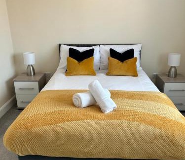 Radbourne Casa | Radbourne House - Spacious 2 Bed, Home from Home in Derby