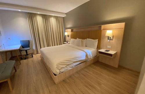 Colon Hotel | Radisson Colon 2,000 Hotel & Casino