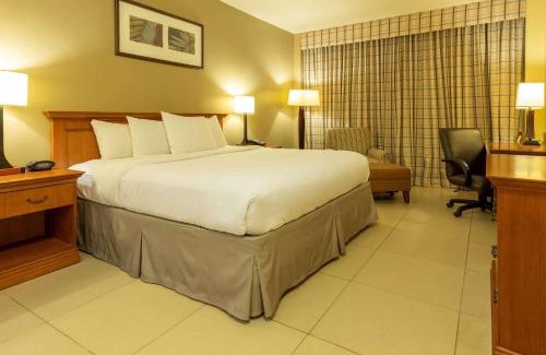 Amador Hotel | Radisson Hotel Panama Canal