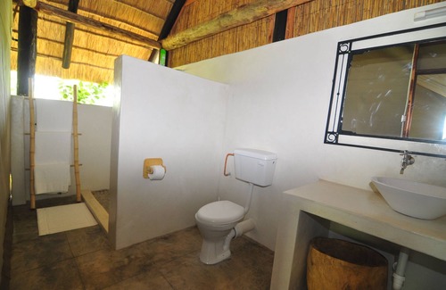 Chikombe Cabina | Rafiki Safari Camp