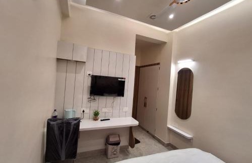 Varanasi Hotel | Raghav Vilas - Essence of Kashi