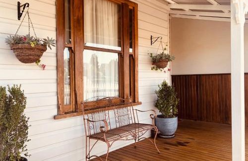 Bunbury Casa | Railway Cottage