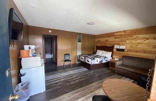 South Fork Hotel | Rainbow Lodge