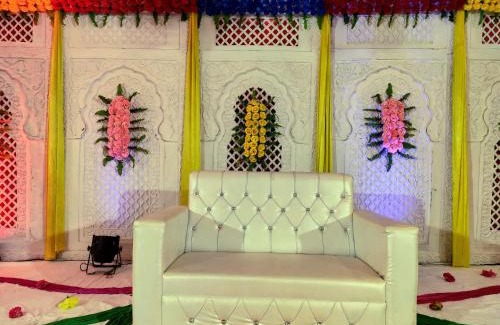 Sultanpur Hotel | Raj Hotel - Since 1960