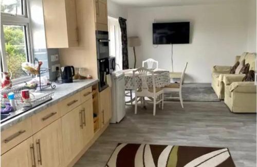 Sutton Coldfield Casa | Raj Rentals