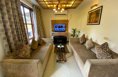 Raichak Casa | Raj Villa