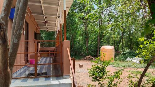 Tiruvannamalai Cabina | Raju Kudil