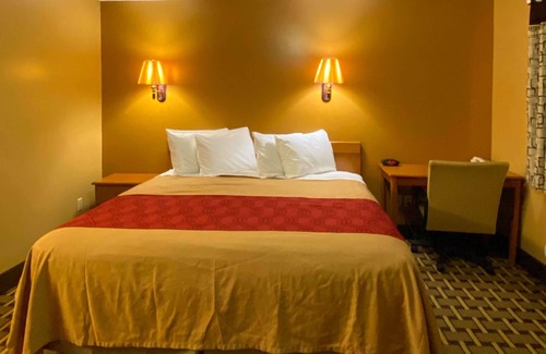 Fruitvale Hotel | Rama Inn Bells