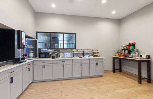 Bainbridge Hotel | Ramada by Wyndham Bainbridge