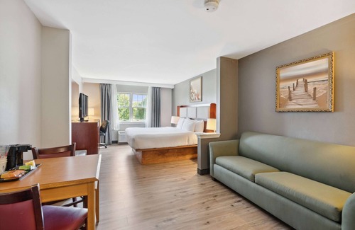 Southern Coast Hotel | Ramada by Wyndham Saco/Old Orchard Beach Area