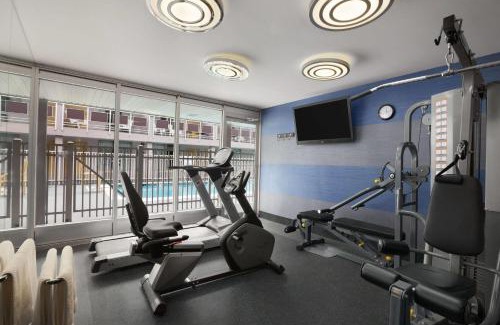 Rockville Centre Hotel | Ramada by Wyndham Rockville Centre