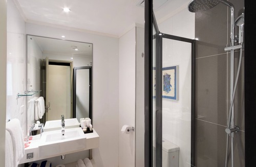 Wailoloa Hotel | Ramada Suites by Wyndham Wailoaloa Beach Fiji