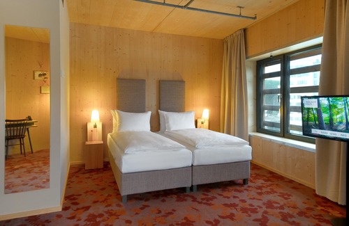 Wilhelmsburg Hotel | Raphael Hotel Wälderhaus