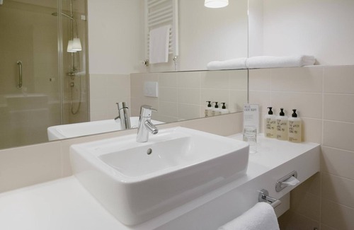 Wilhelmsburg Hotel | Raphael Hotel Wälderhaus