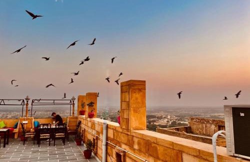 Amar Sagar Pol Hotel | Ratan Villa