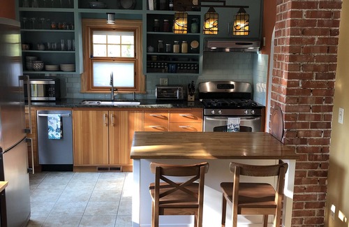 Lower Rattlesnake Casa | Acogedora casa completamente amueblada cerca de Rattlesnake Creek, UM y el centro